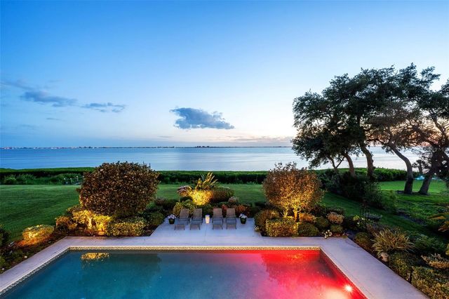 8152 LONGBAY BOULEVARD, Sarasota, FL 34243