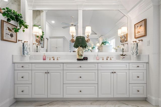 8152 LONGBAY BOULEVARD, Sarasota, FL 34243