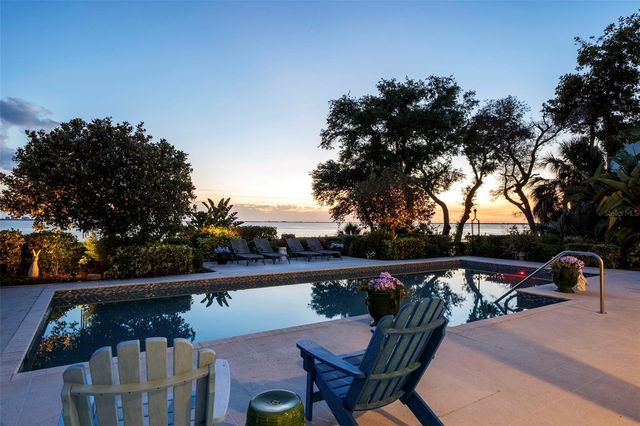 8152 LONGBAY BOULEVARD, Sarasota, FL 34243