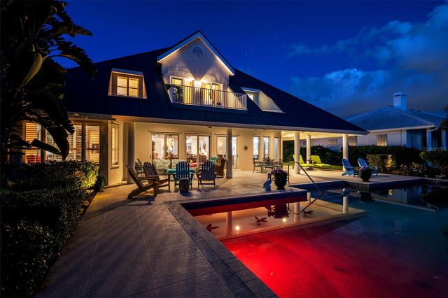 8152 LONGBAY BOULEVARD, Sarasota, FL 34243