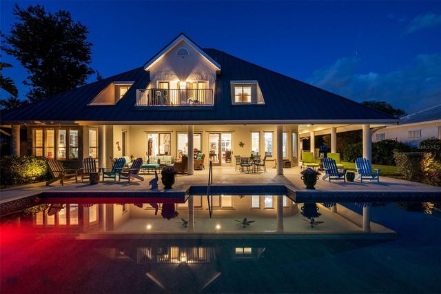 8152 LONGBAY BOULEVARD, Sarasota, FL 34243