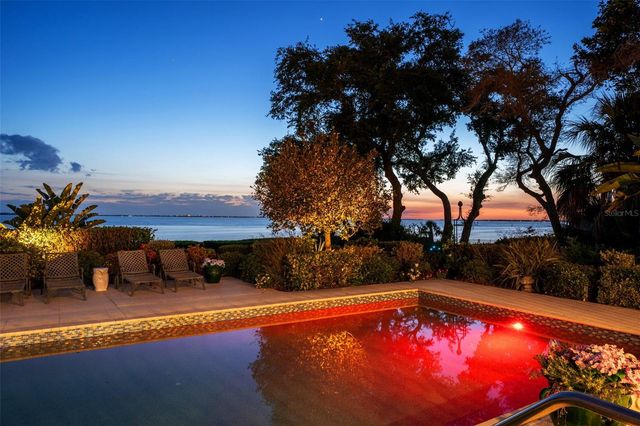 8152 LONGBAY BOULEVARD, Sarasota, FL 34243
