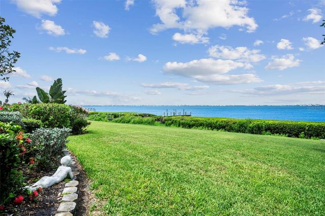 8152 LONGBAY BOULEVARD, Sarasota, FL 34243