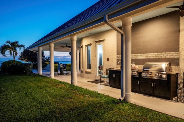 8152 LONGBAY BOULEVARD, Sarasota, FL 34243
