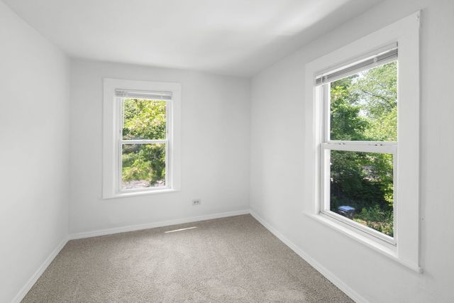3225 Gilead Avenue, Zion, IL 60099