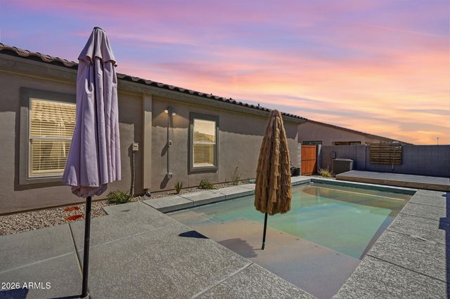 7977 S NAMAKA Drive, Casa Grande, AZ 85193
