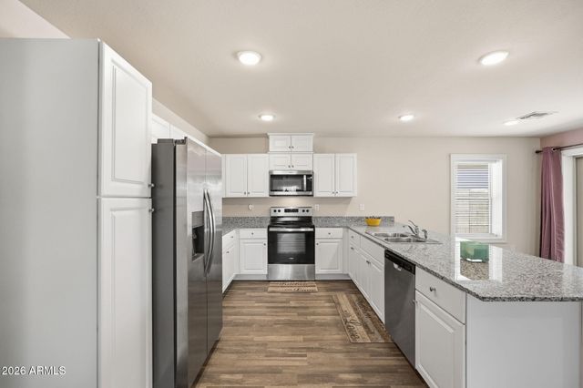 7977 S NAMAKA Drive, Casa Grande, AZ 85193