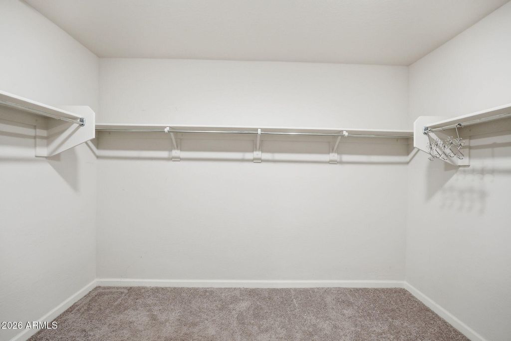 Image 16 of property listing at 7977 S NAMAKA Drive, Casa Grande, AZ 85193