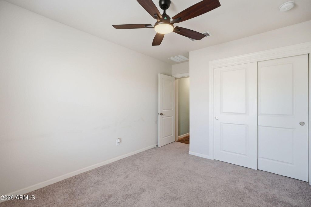 Image 18 of property listing at 7977 S NAMAKA Drive, Casa Grande, AZ 85193