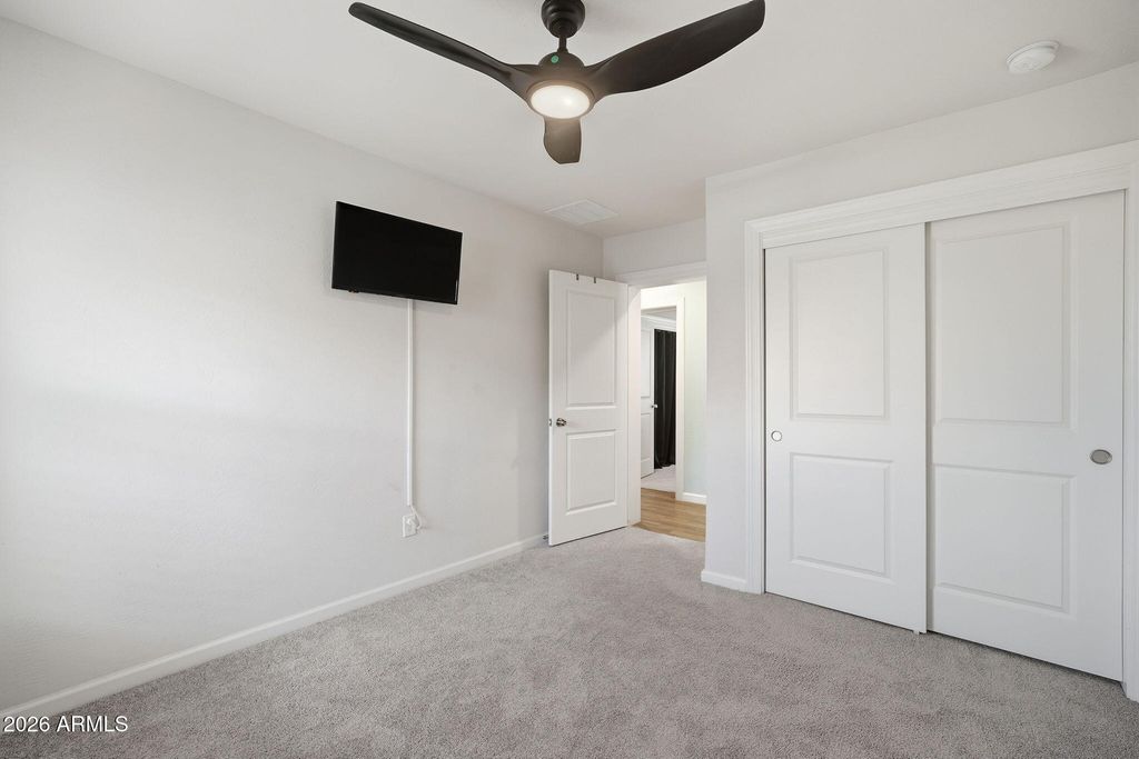 Image 21 of property listing at 7977 S NAMAKA Drive, Casa Grande, AZ 85193