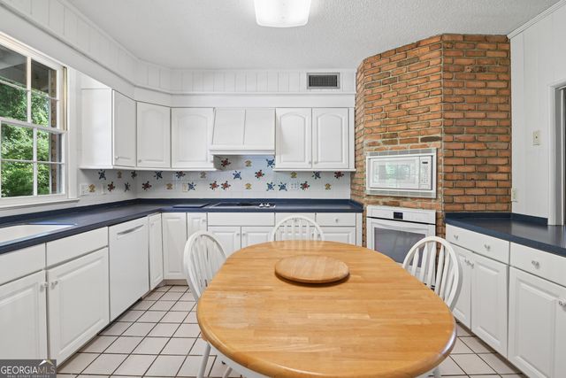180 Saint Clair Drive, St. Simons, GA 31522