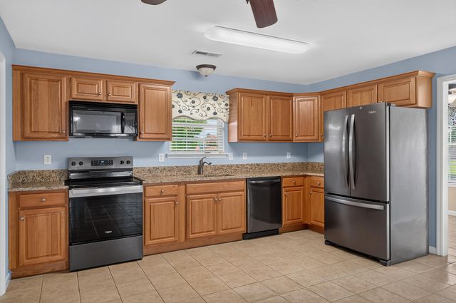 401 Cedar Creek Drive, Rossville, GA 30741