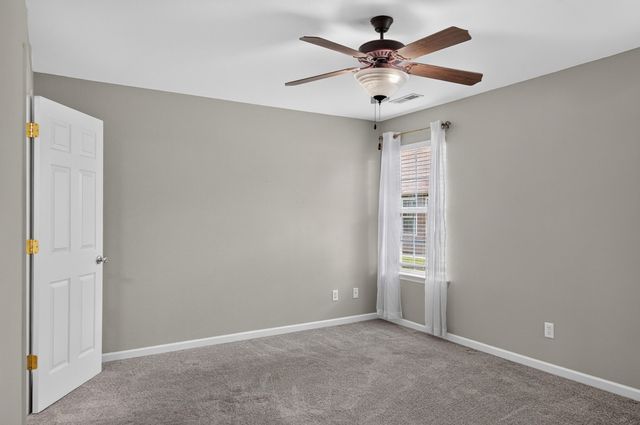 401 Cedar Creek Drive, Rossville, GA 30741