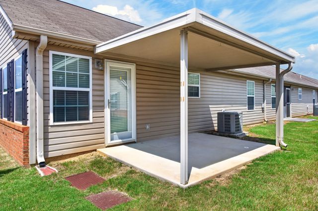 401 Cedar Creek Drive, Rossville, GA 30741