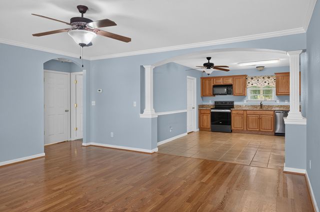 401 Cedar Creek Drive, Rossville, GA 30741
