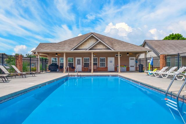 401 Cedar Creek Drive, Rossville, GA 30741