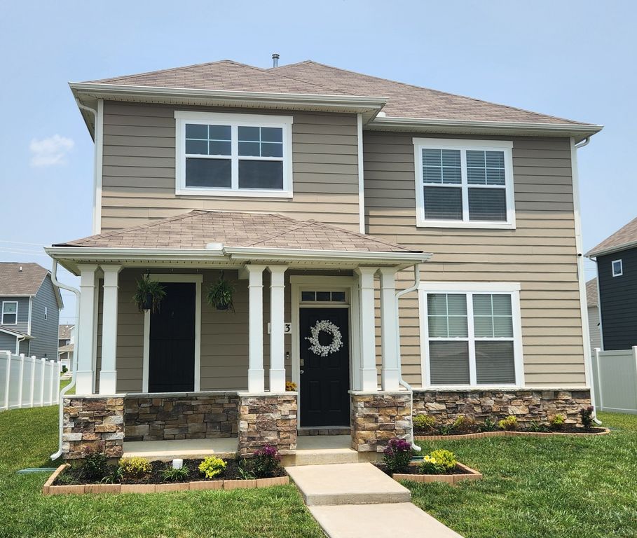 1013 Pepper Stone Dr, Lebanon, TN 37087