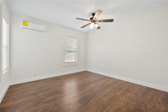 3609 Wright St, Corpus Christi, TX 78405