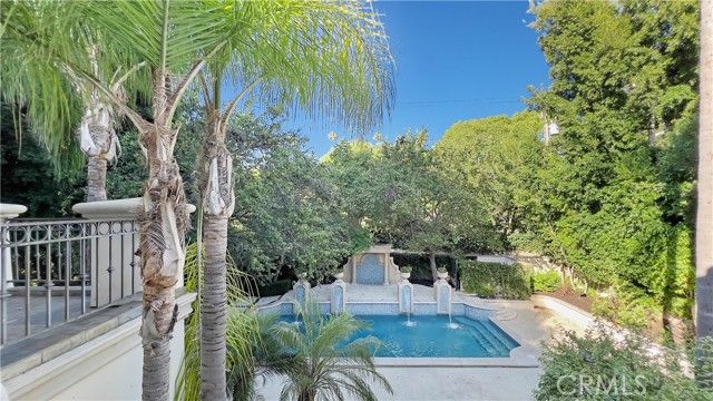 710 N Rodeo Drive, Beverly Hills, CA 90210