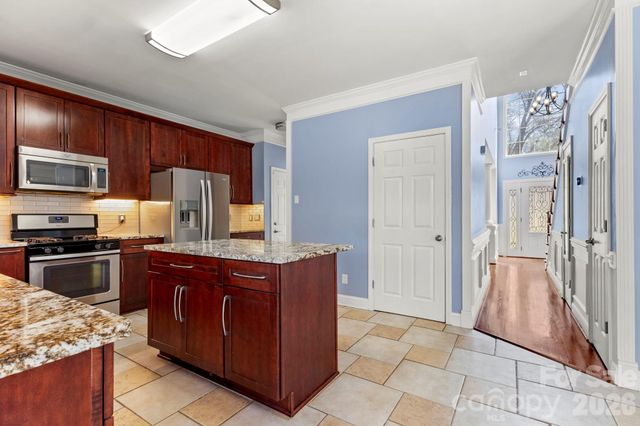 10413 Friarsgate Road, Huntersville, NC 28078