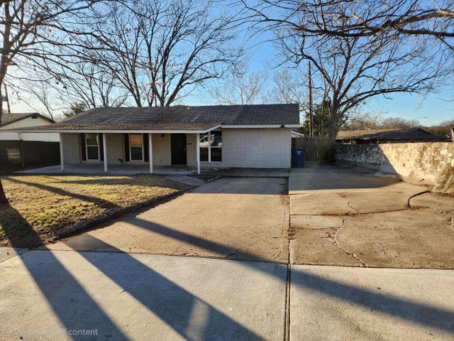 3000 Ray Wood DR, Austin, TX 78704