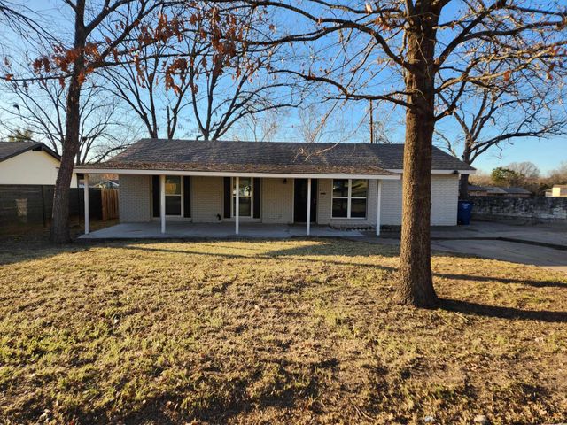 3000 Ray Wood DR, Austin, TX 78704