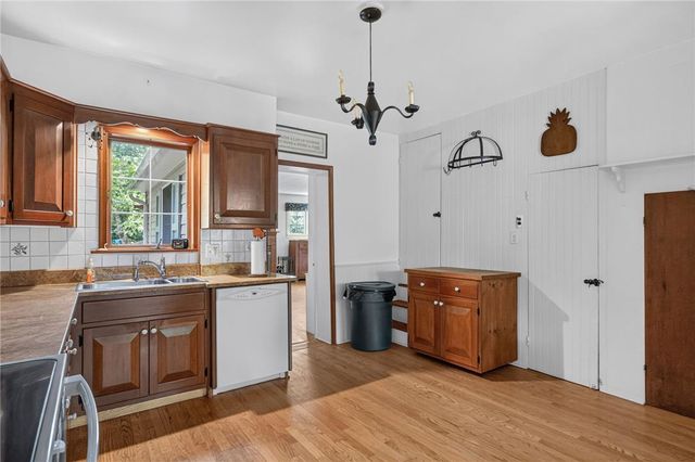 765 East Macada Road, Bethlehem City, PA 18017