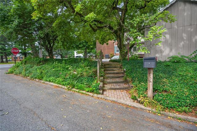 765 East Macada Road, Bethlehem City, PA 18017