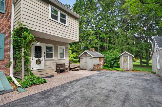 765 East Macada Road, Bethlehem City, PA 18017