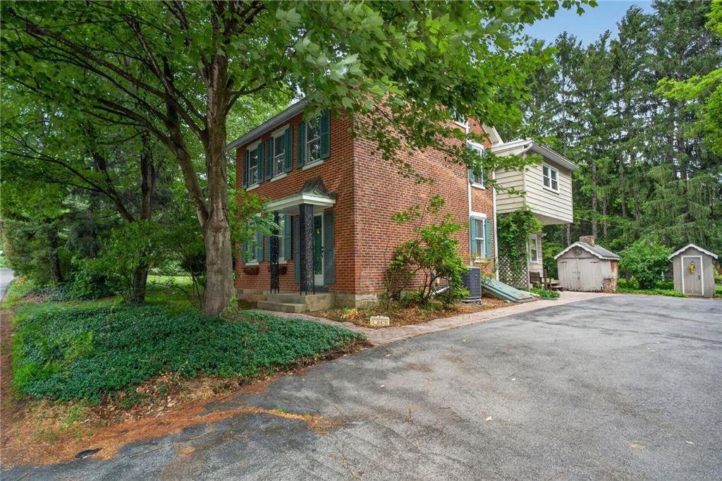 765 East Macada Road, Bethlehem City, PA 18017