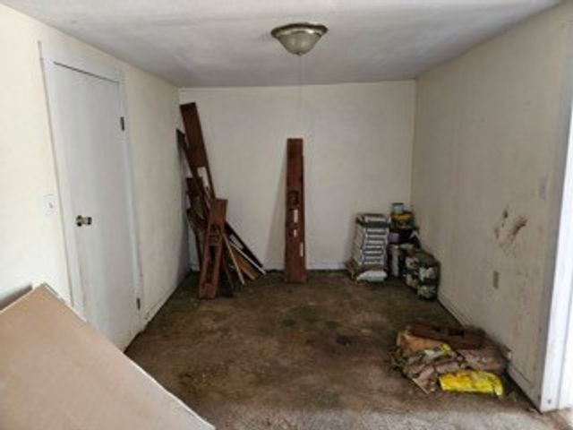 12127 Railroad Ave, Sinton, TX 78387