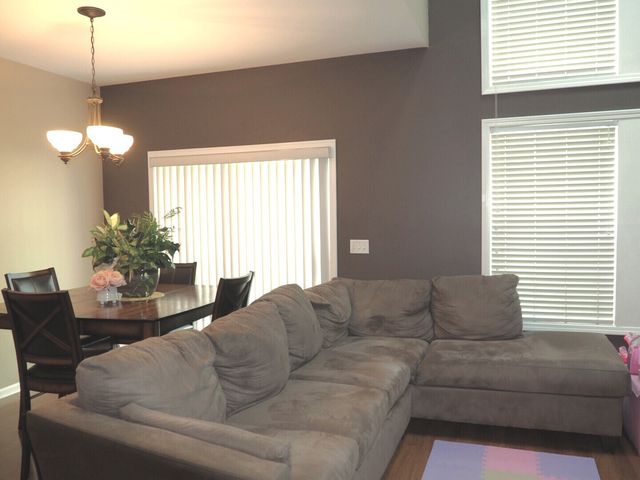 16406 Newcastle Way 1, Lockport, IL 60441