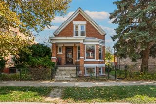 7127 S Saint Lawrence Avenue, Chicago, IL 60619