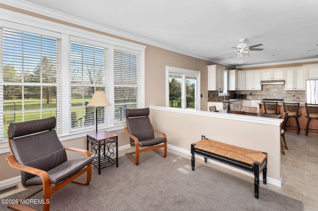 16 Heritage Drive, Allentown, NJ 08501