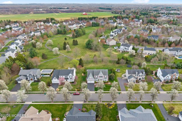 16 Heritage Drive, Allentown, NJ 08501