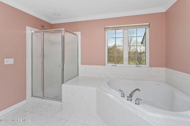 16 Heritage Drive, Allentown, NJ 08501