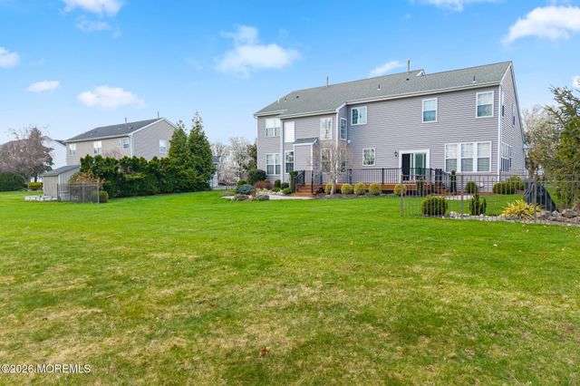 16 Heritage Drive, Allentown, NJ 08501