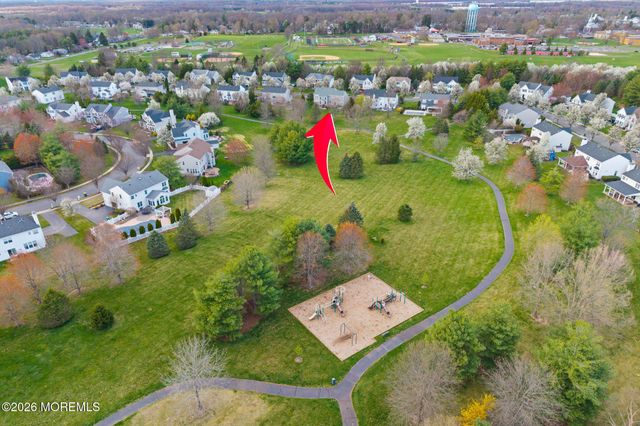 16 Heritage Drive, Allentown, NJ 08501