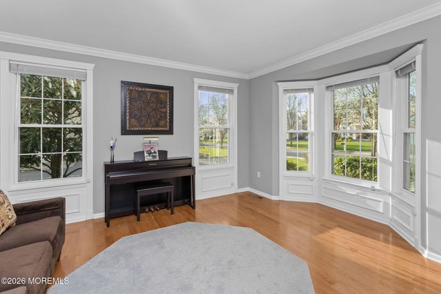 16 Heritage Drive, Allentown, NJ 08501