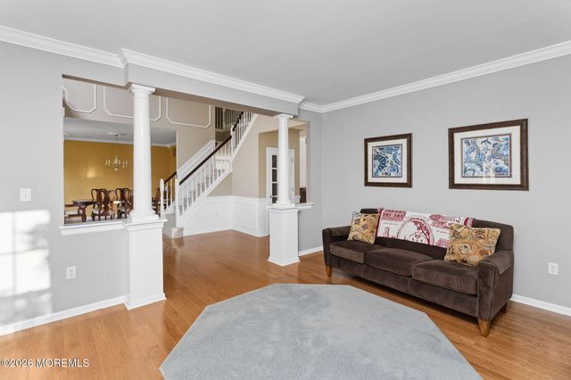 16 Heritage Drive, Allentown, NJ 08501