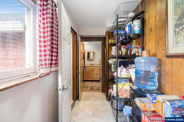 1824 NE Waterfront St, Newberg, OR 97132