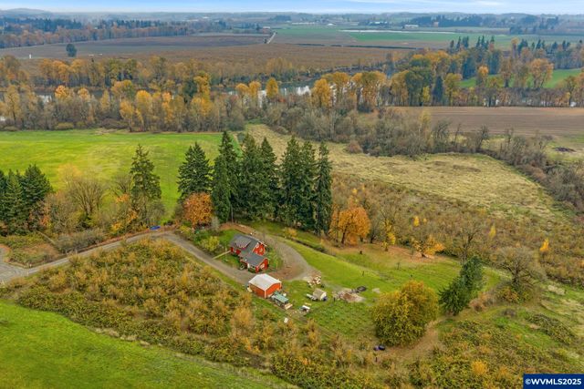 1824 NE Waterfront St, Newberg, OR 97132