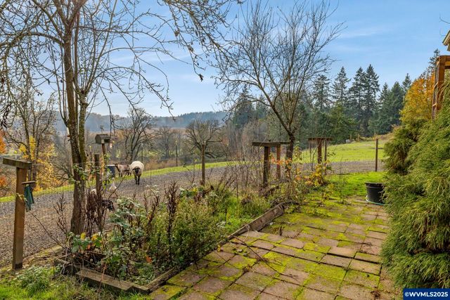 1824 NE Waterfront St, Newberg, OR 97132