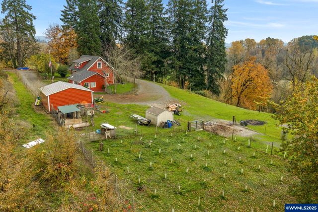 1824 NE Waterfront St, Newberg, OR 97132