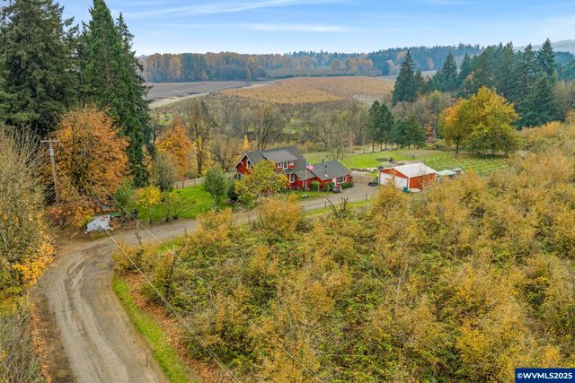 1824 NE Waterfront St, Newberg, OR 97132