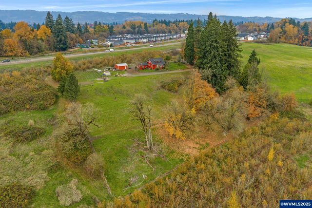 1824 NE Waterfront St, Newberg, OR 97132