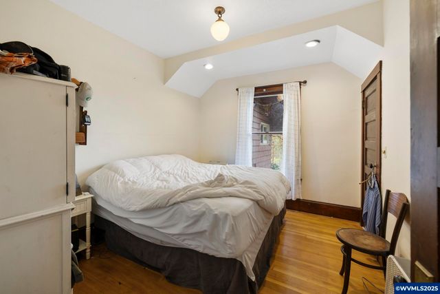 1824 NE Waterfront St, Newberg, OR 97132