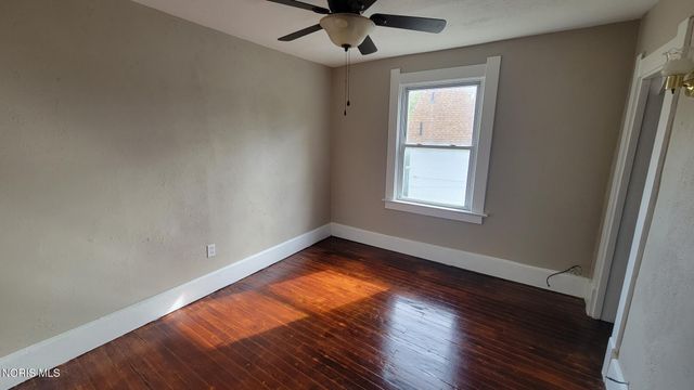 3110 Cambridge Street, Toledo, OH 43610
