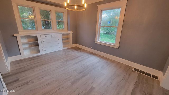 3110 Cambridge Street, Toledo, OH 43610