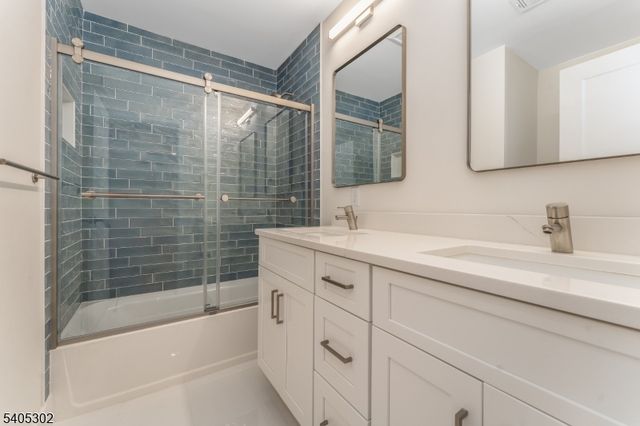 51 Staats Rd, Bethlehem Twp., NJ 08804